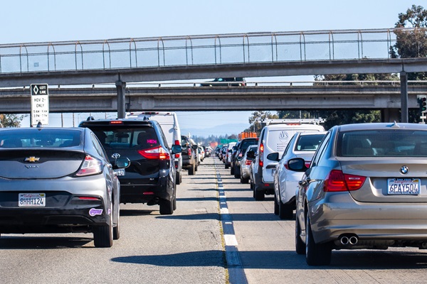 New California Driving Laws Now In Effect | Clancy & Diaz, LLP